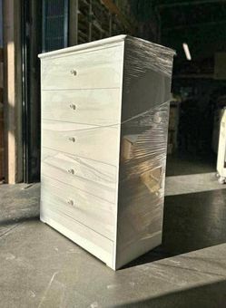 Five Drawers Dresser