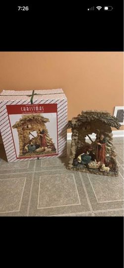 House of Lloyd Christmas Around the nativity set. Brand new