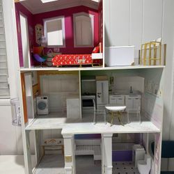 Rainbow High Doll House