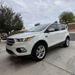 2017 Ford Escape SE Sport Utility 4D 