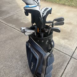 Taylormade RH Golf Club Set
