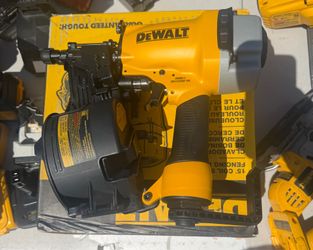 DEWALT Pneumatic 15-Degree Coil Corded Siding Nailer