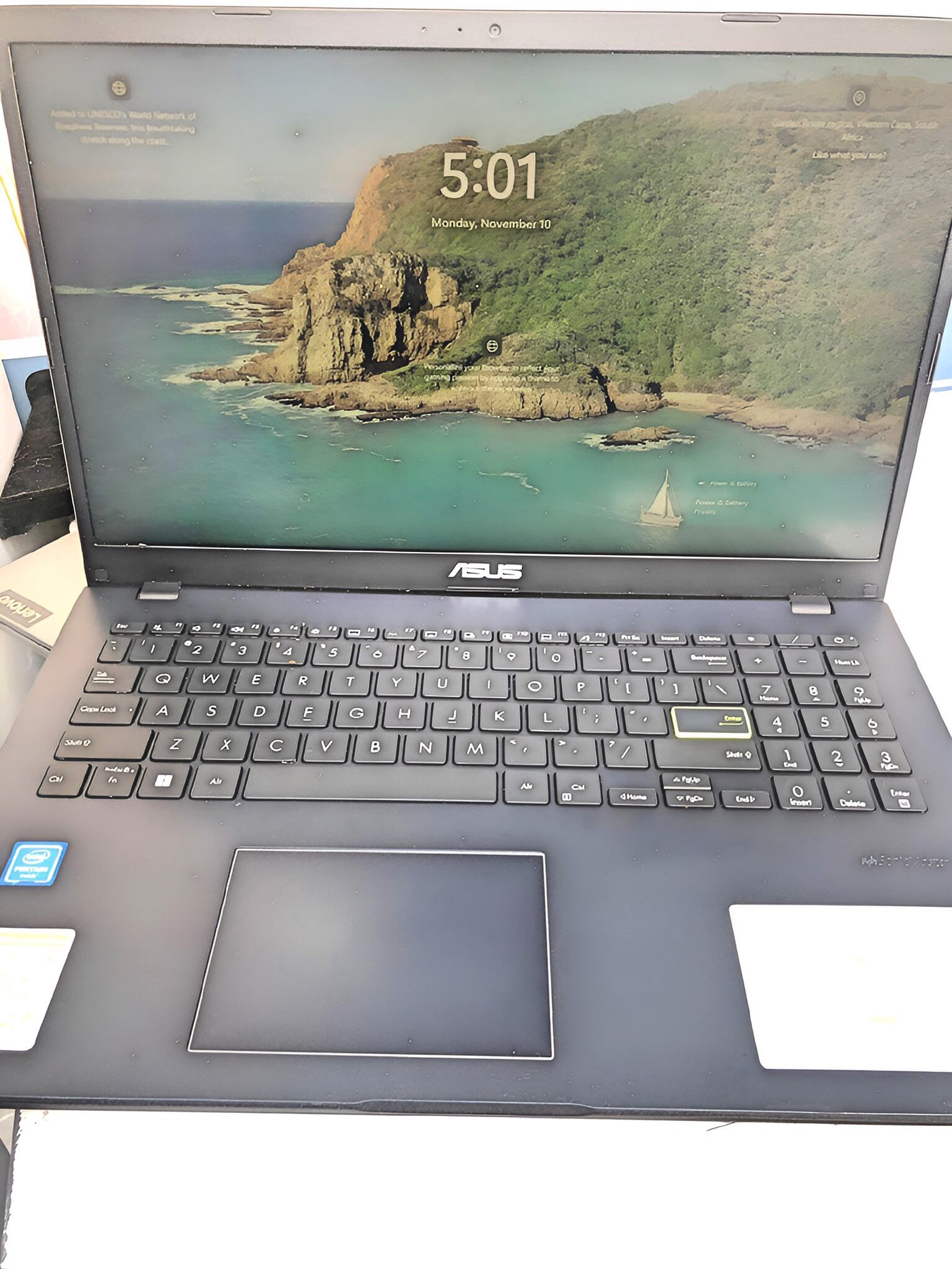 Asus E510 Laptop - 128GB Storage, 4GB RAM, Excellent Condition!