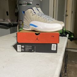 Jordan 12 Grey Unc