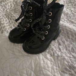 Like New Toddler Girls Size 7 Boots