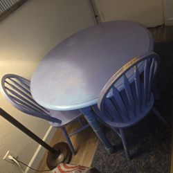 FREE WOOD KITCHEN TABLE