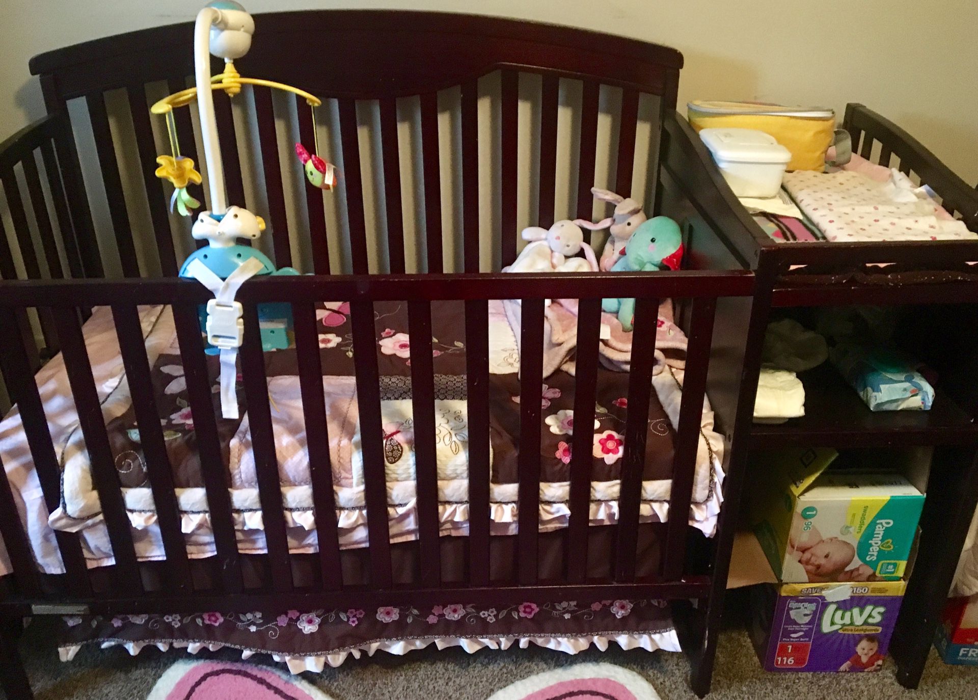 Baby crib and girl bed set
