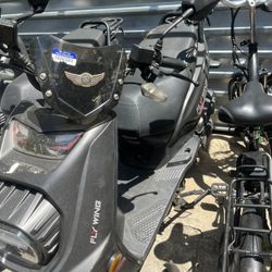 150cc Gas bike Scooter Moped Motorcycle Ready To Go 
