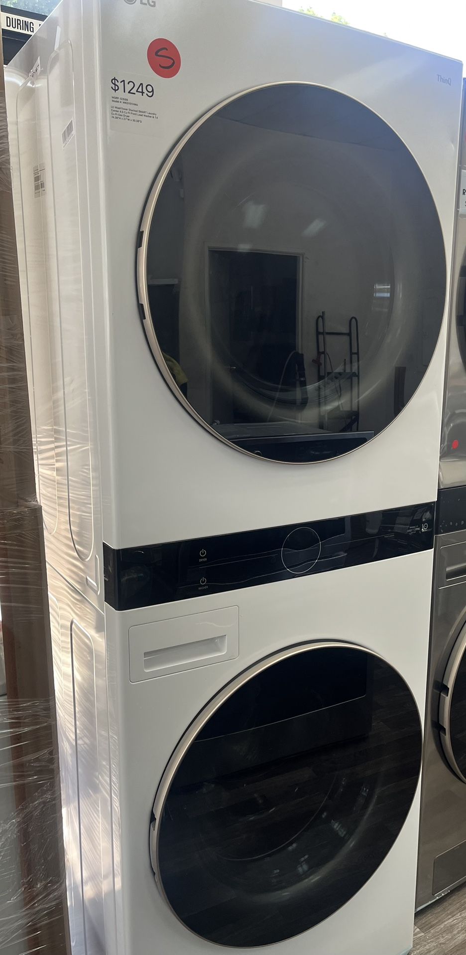 LG WashTower (Gas Dryer Top, Washer Bottom) @ 54% Off Retail or $1450 Off MSRP!