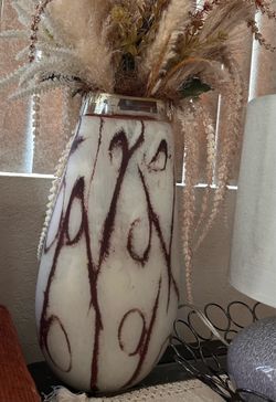 Blown Art Glass Vase with pompas