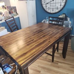 Dining Room Table 