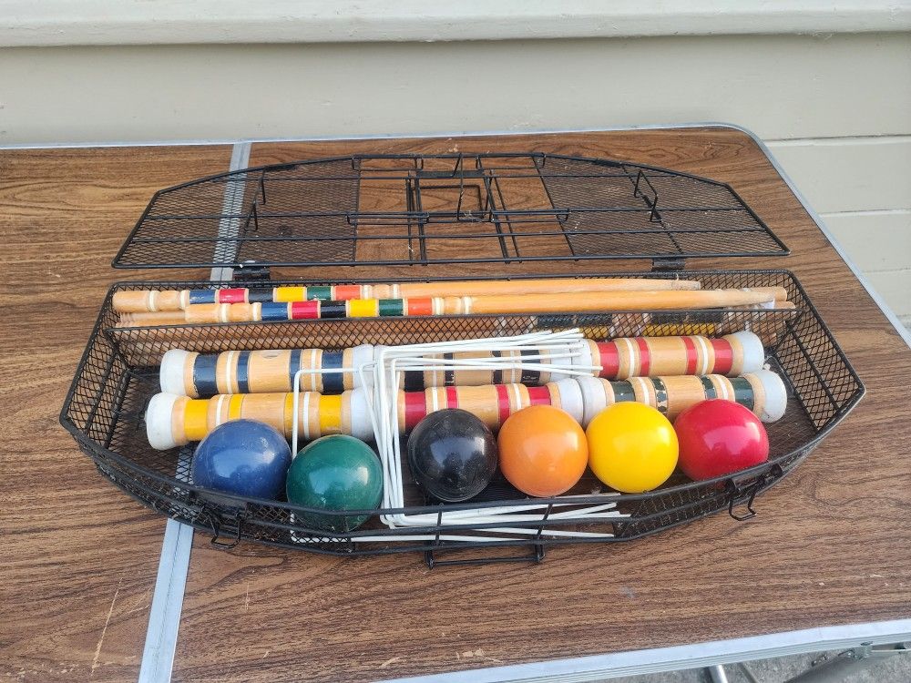 Croquet Set player- Vintage Eddie Bauer