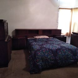 Queen Or Full Bedroom Set 
