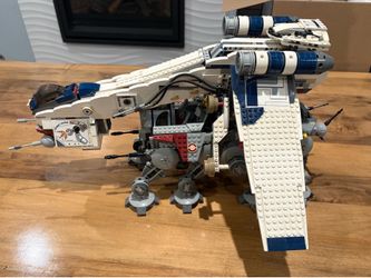 Lego Star Wars 10195 Republic Dropship with AT-OT Walker