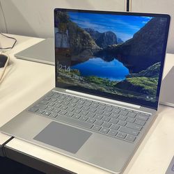 Microsoft Surface Laptop Go 2
