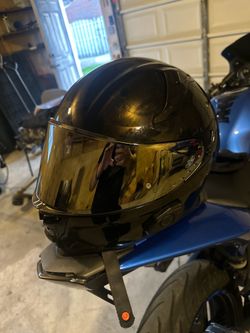 Built motorcycle helmet with Bluetooth