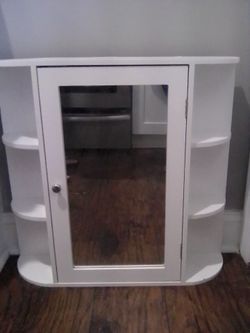 Cabinet with 6 side shelves