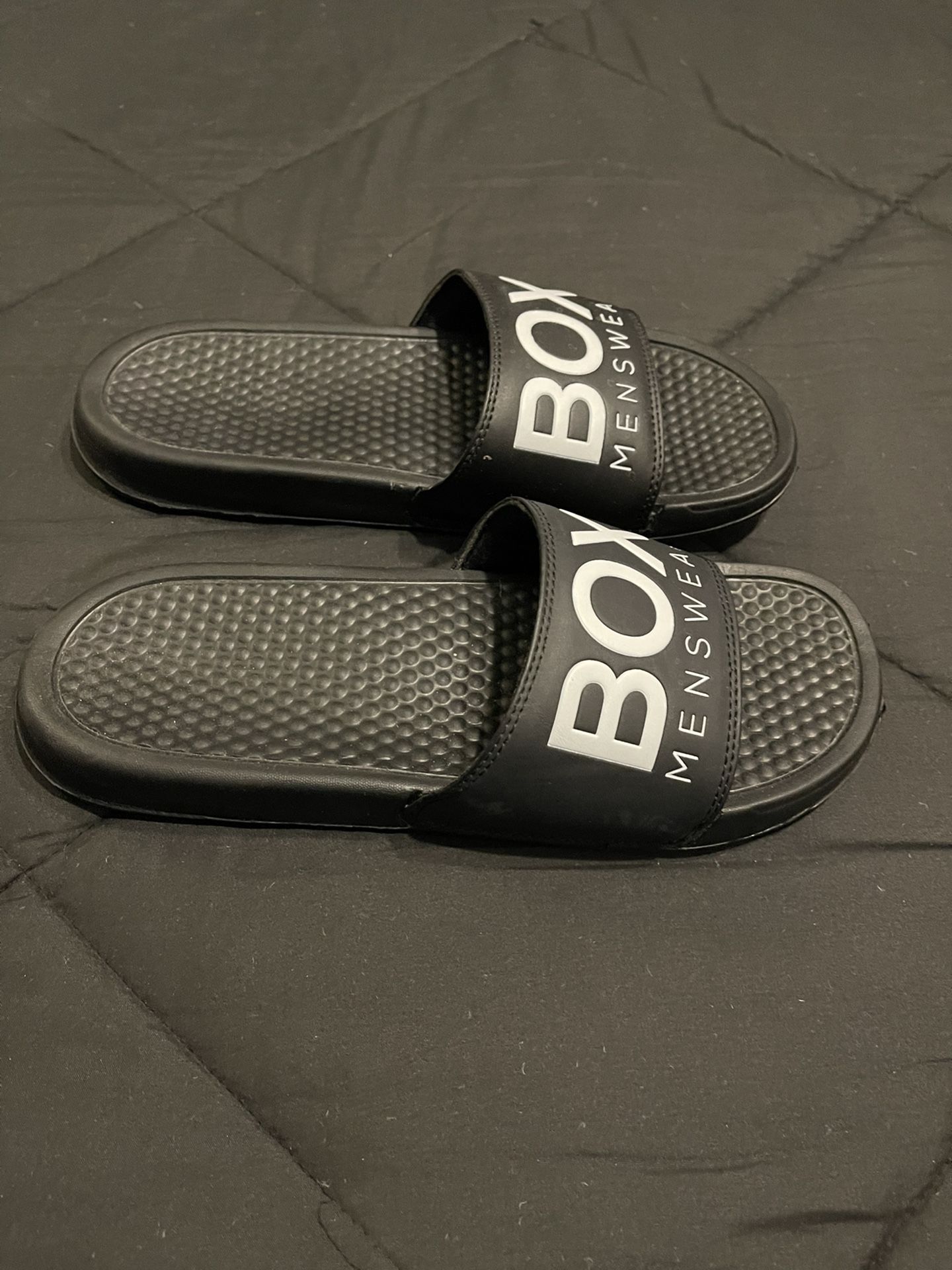 Box Menswear Sliders Size 9