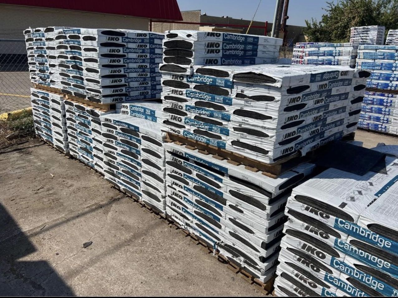 30 Years Roofing Shingles $26 Each Bondle 2 Color Check Pictures Delivery Available 