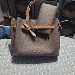Purse W/ Wallet