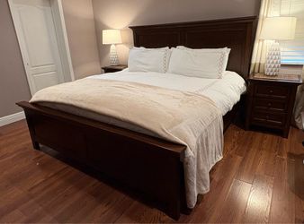 King Bed Headboard/Frame & Dresser Set - All Wood