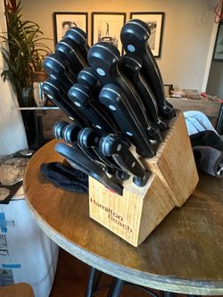 Hamilton Bay knife set