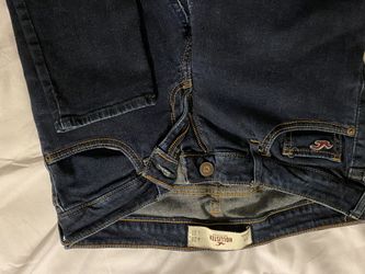 HOLLISTER