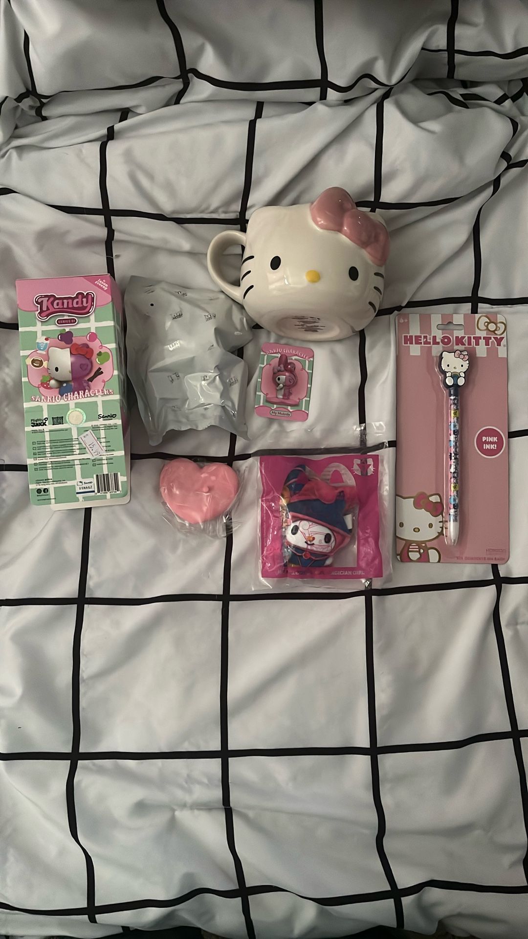 Hello Kitty And My Melody