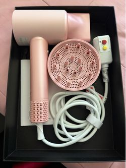 Hair dryer