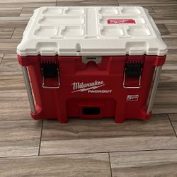 Milwaukee Cooler 40Qt
