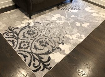 RUG 9 x 6 as good as new