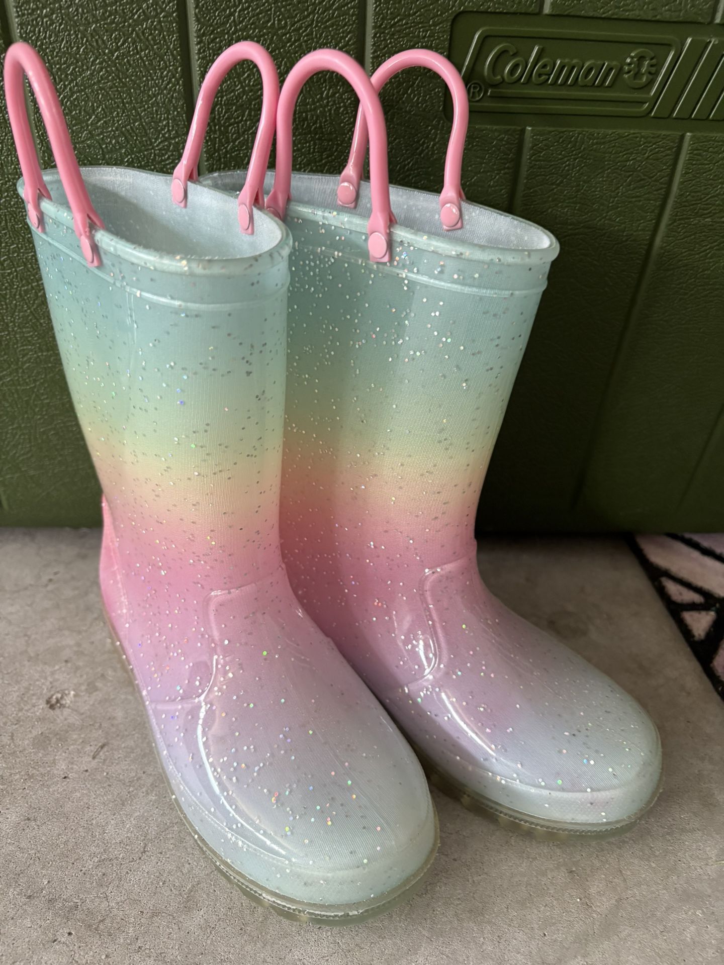 Girls Rain boots Size 1