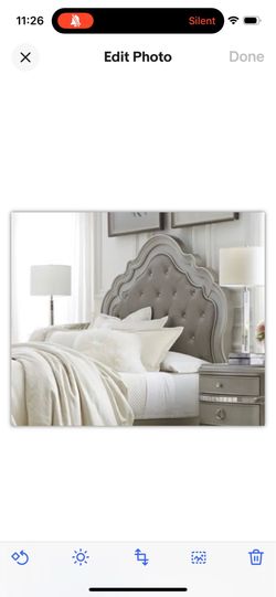 4 piece gray mirrored queen bedroom set mint condition.