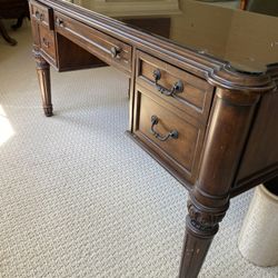 Ethan Allen Desk And Chair