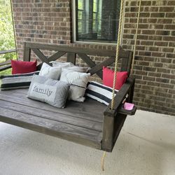 Beautiful Patio Or Porch Swing 