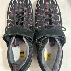 Women’s Clip On Bike Shoes