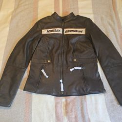 Authentic Brand NEW! Women's Victory Lane Leather Jacket