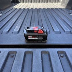 Milwaukee M18 18-Volt 6.0 Ah Lithium-Ion HIGH OUTPUT XC Extended Capacity Battery