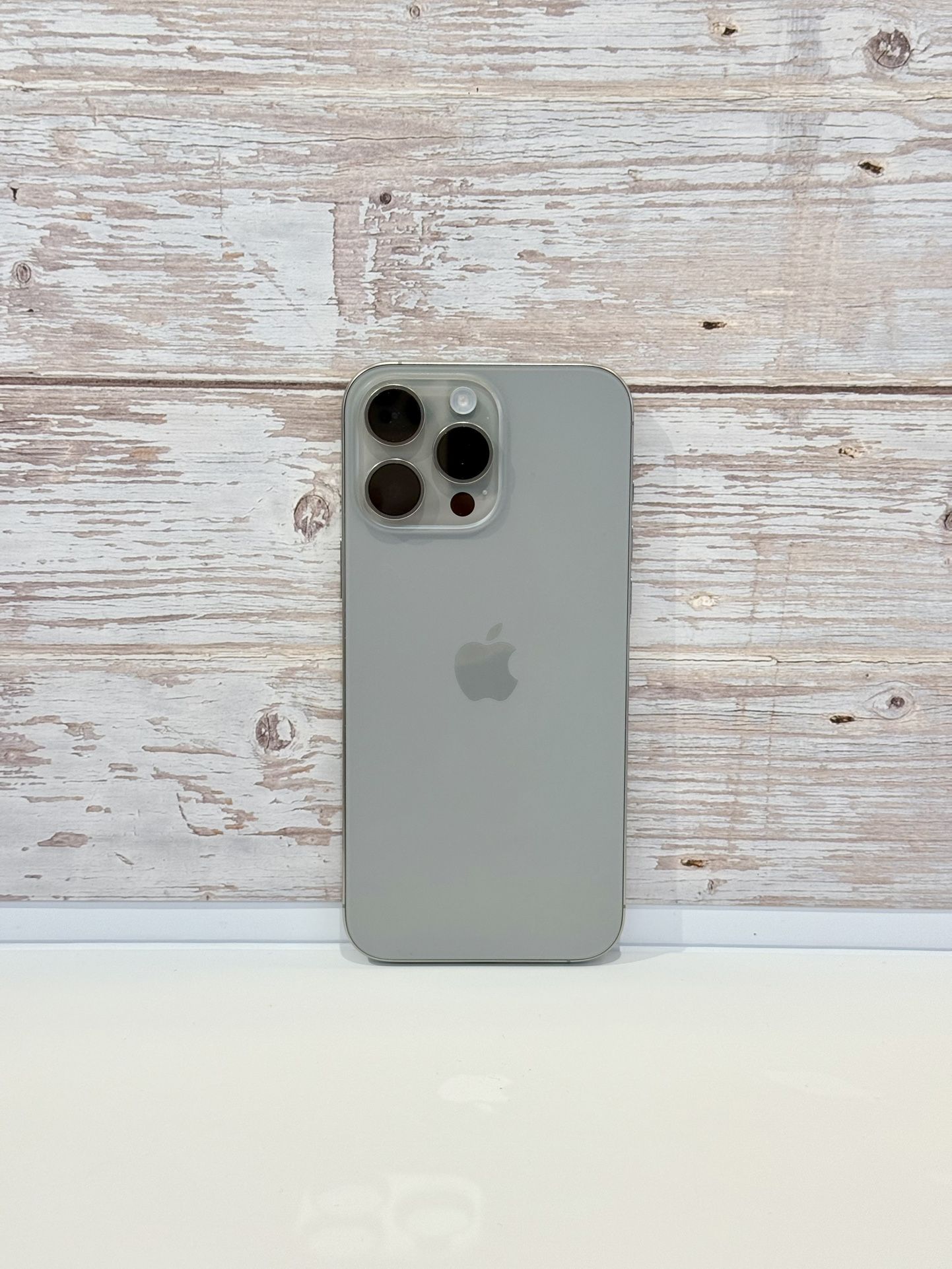 Apple iPhone 16 Pro Max 512GB AT&T Cricket