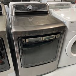 Black Stainless Steel 7.3 Cu. Ft. TurboSteam Gas Dryer With EasyLoad Door