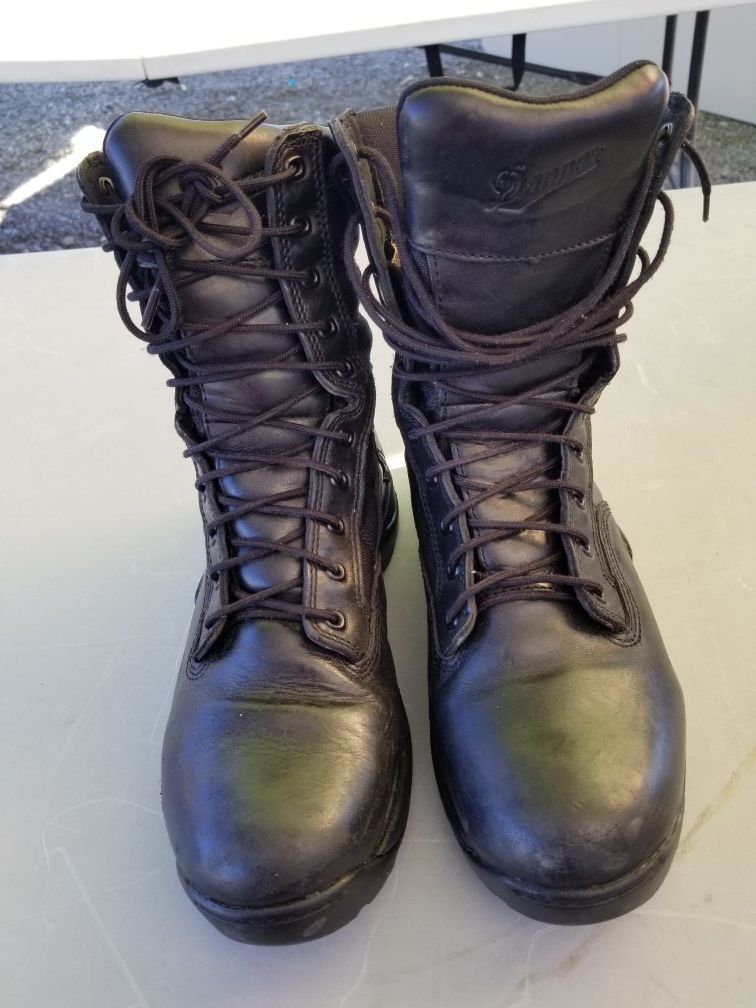Danner boots size 10