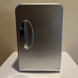 Sharper Image Hot / Cold Portable Mini Fridge