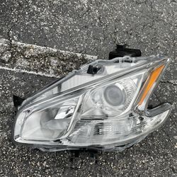Headlight Nissan Maxima  2009-14 Original