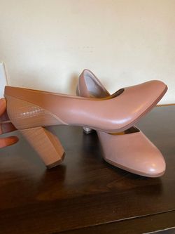 Alayna Ray pumps 7.5