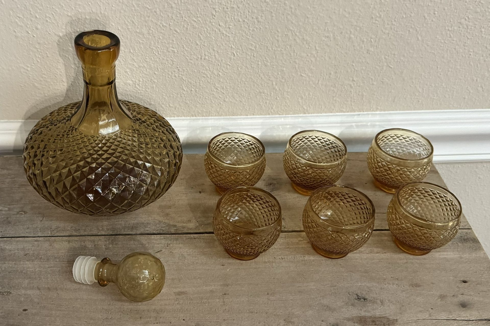 Empoli Italian Amber Glass Diamond Bottle Decanter Set 6 Glasses Made in Italy $40 for All xox