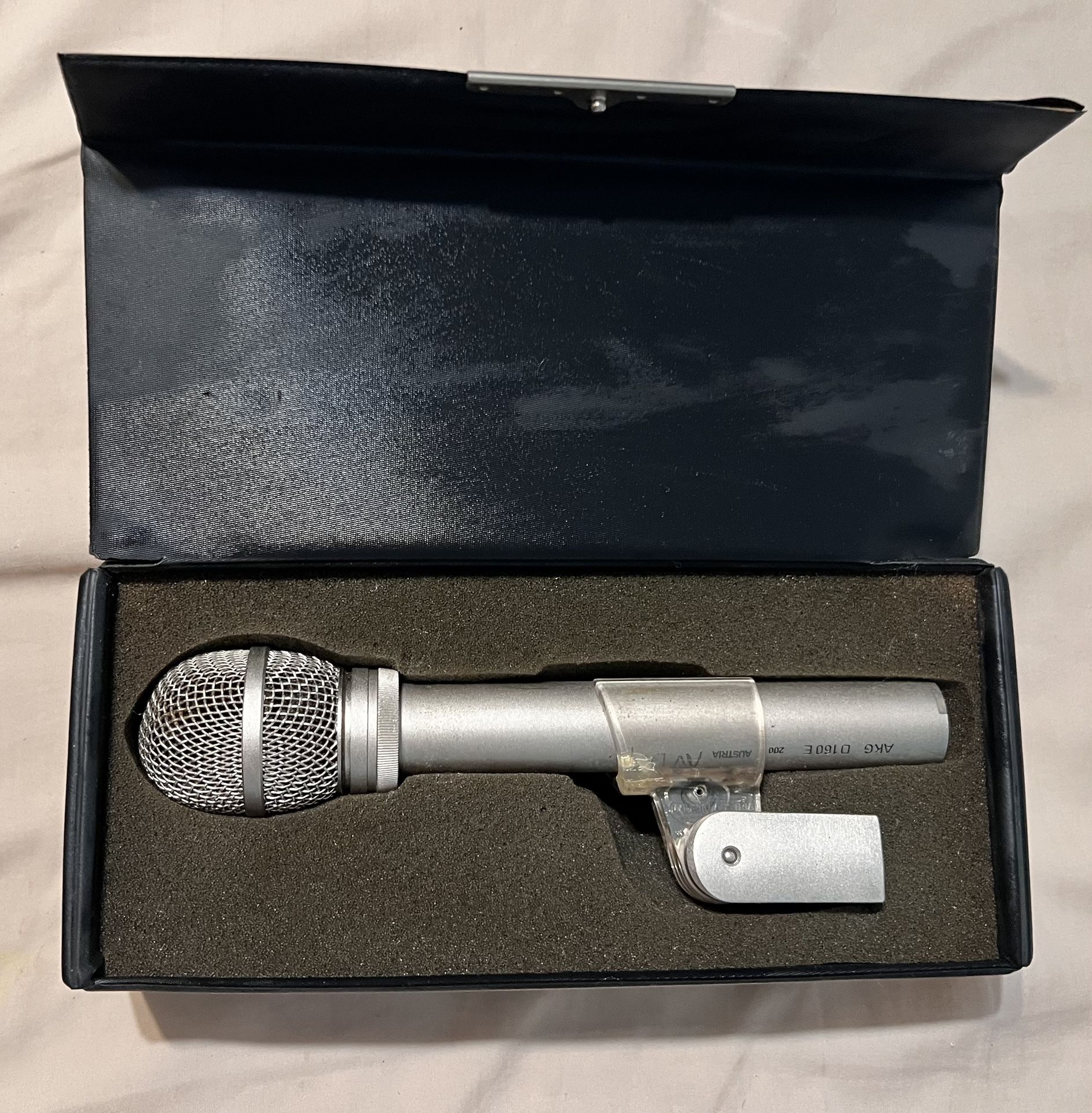 AKG D160E Microphone