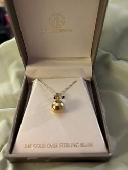 Beautiful Gold Ball Pendant With Gold Chain