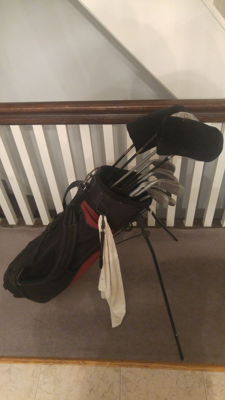 Golf Clubs, bag, and balls!