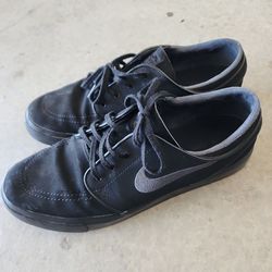 Size 11 men nike