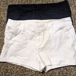Old Navy shorts black and white 8